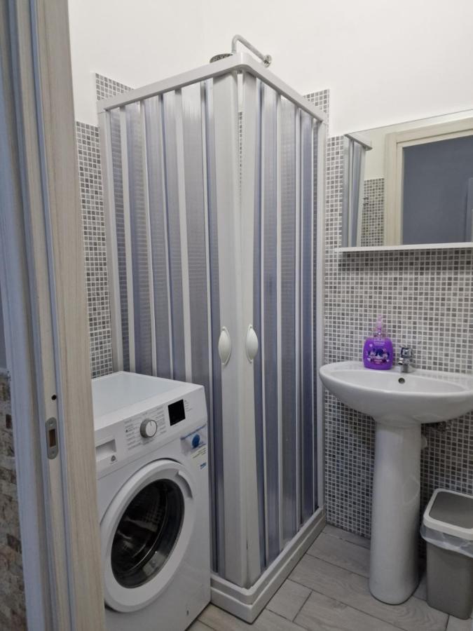 Dimora Partenopea-Holiday House Napoli Bagian luar foto